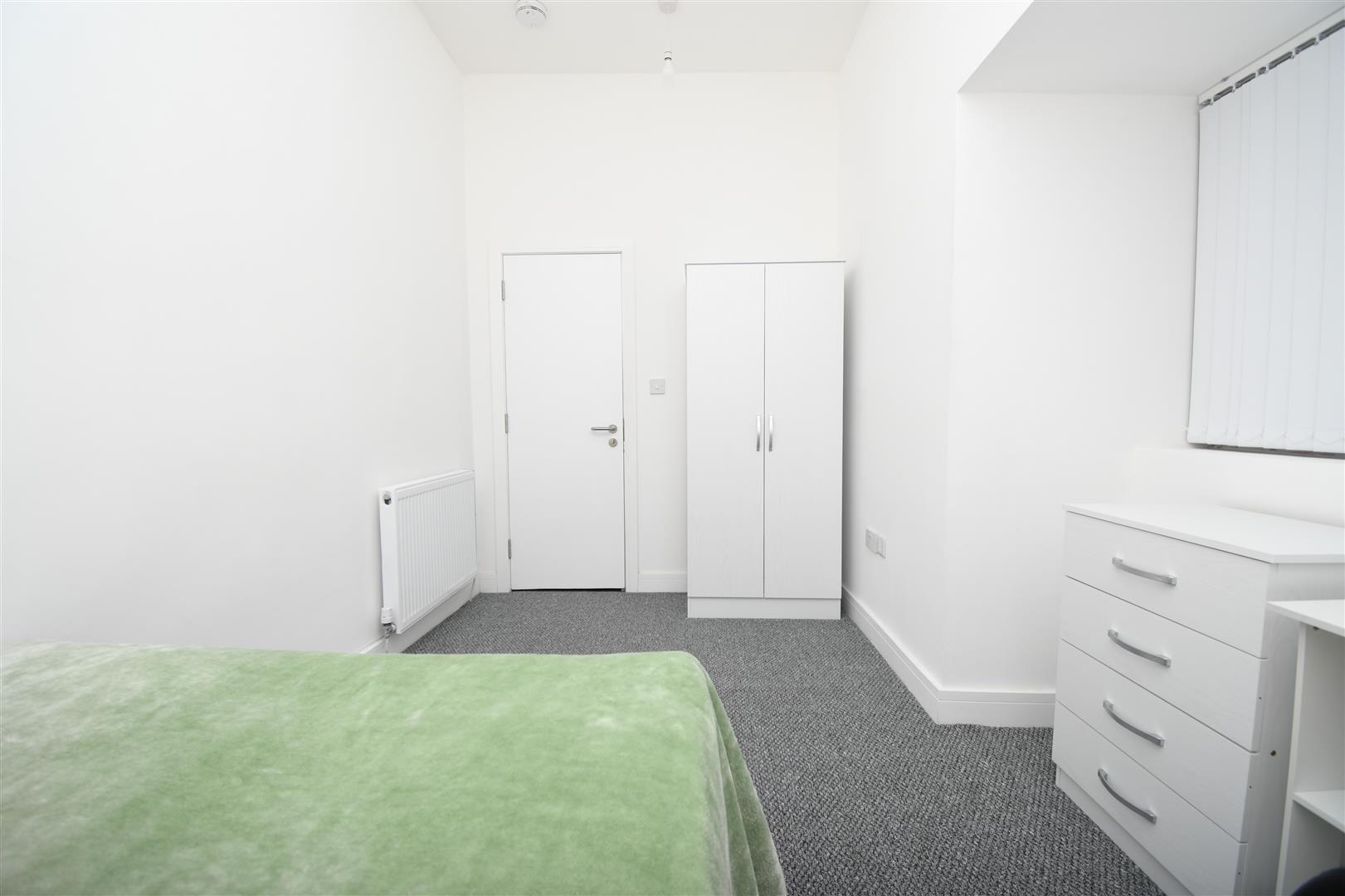 1 bed house share to rent in Berry Street, Burnley 3