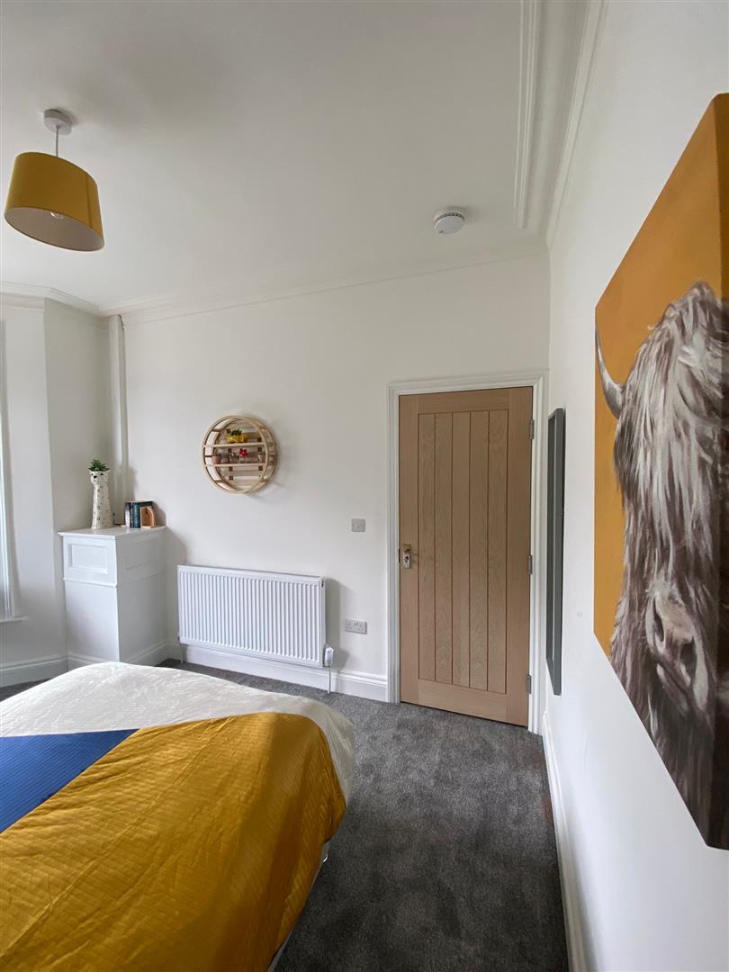 1 bed house to rent in Coal Clough Lane, Burnley 3