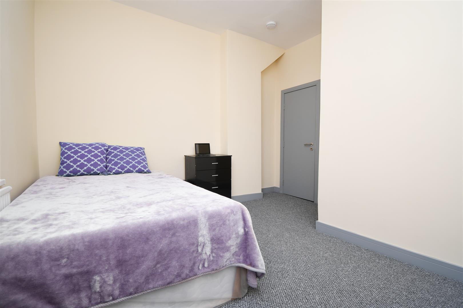 1 bed house share to rent in Renshaw Street, Burnley 13