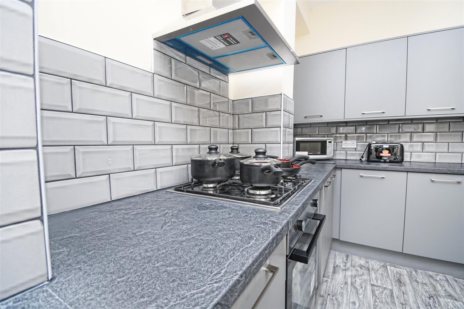 1 bed house share to rent in Renshaw Street, Burnley 4