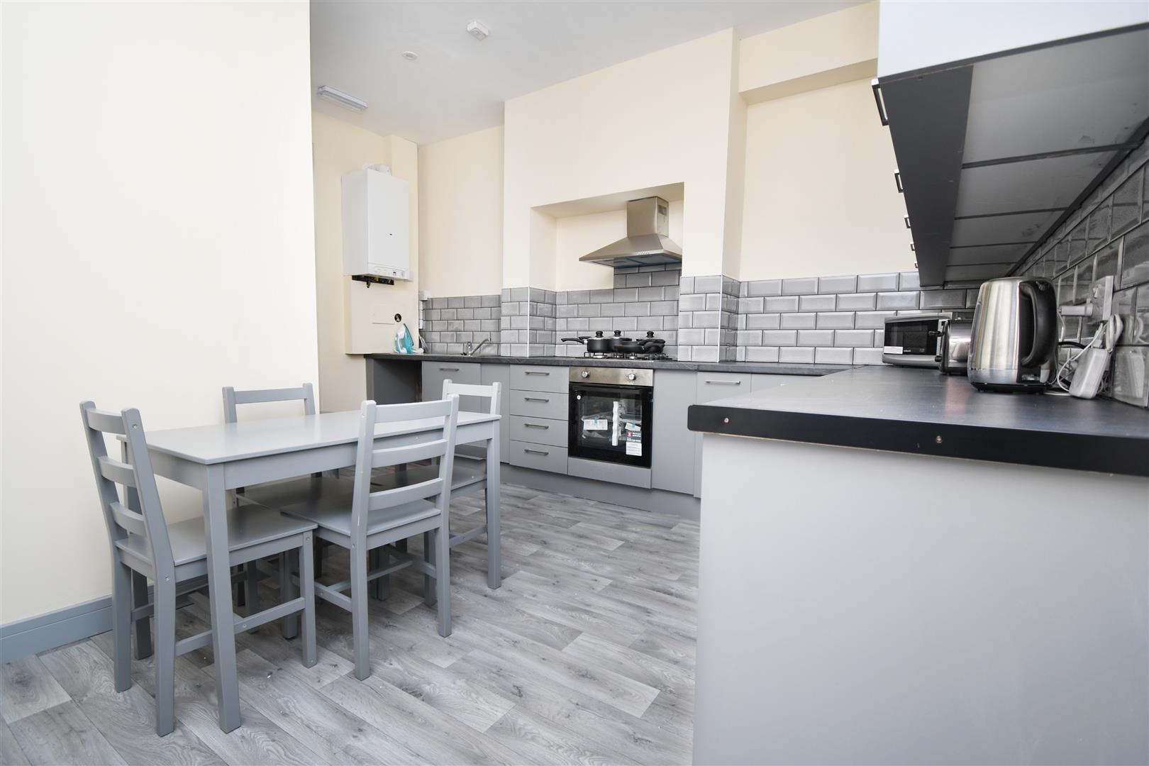 1 bed house share to rent in Renshaw Street, Burnley 2