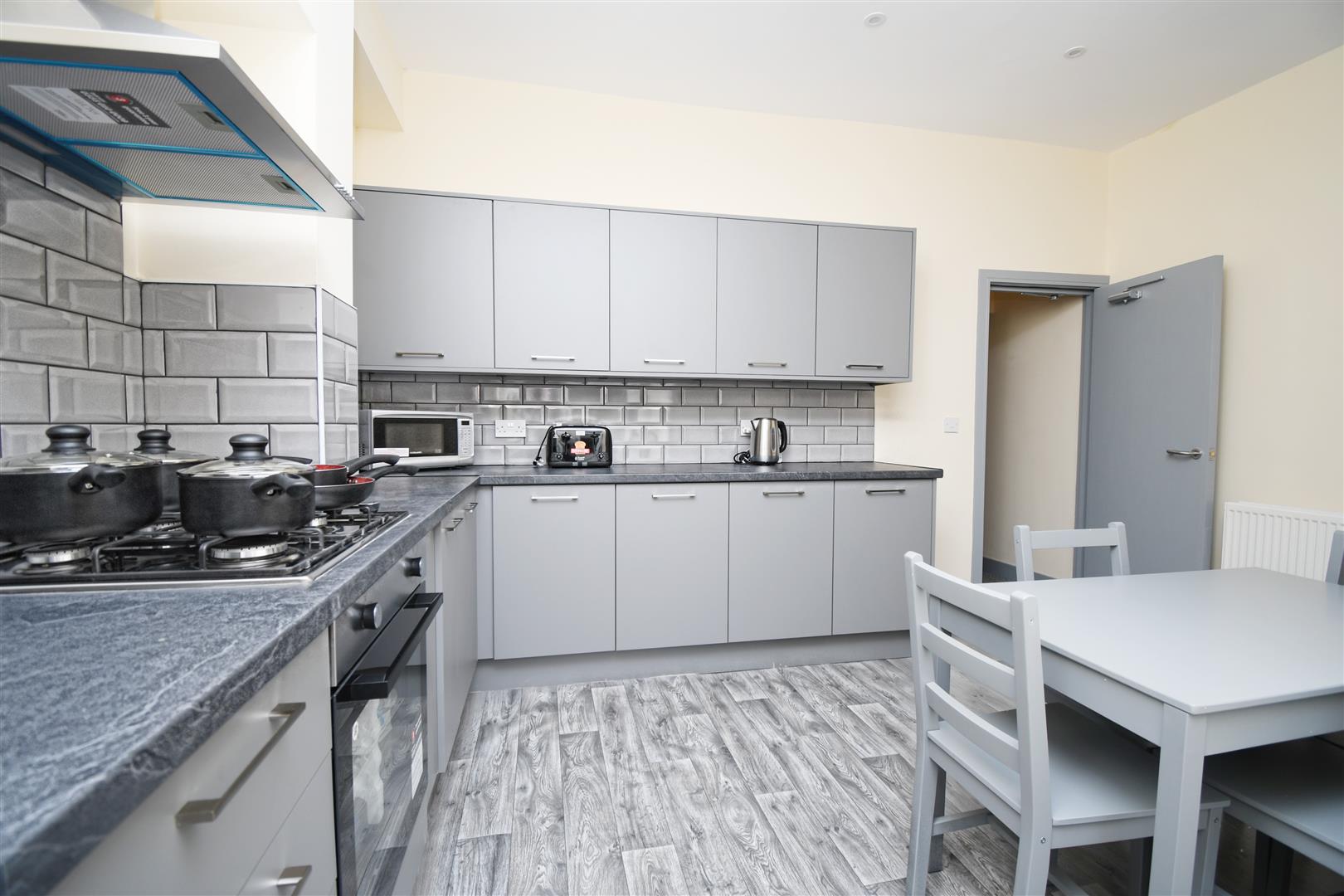 1 bed house share to rent in Renshaw Street, Burnley 3