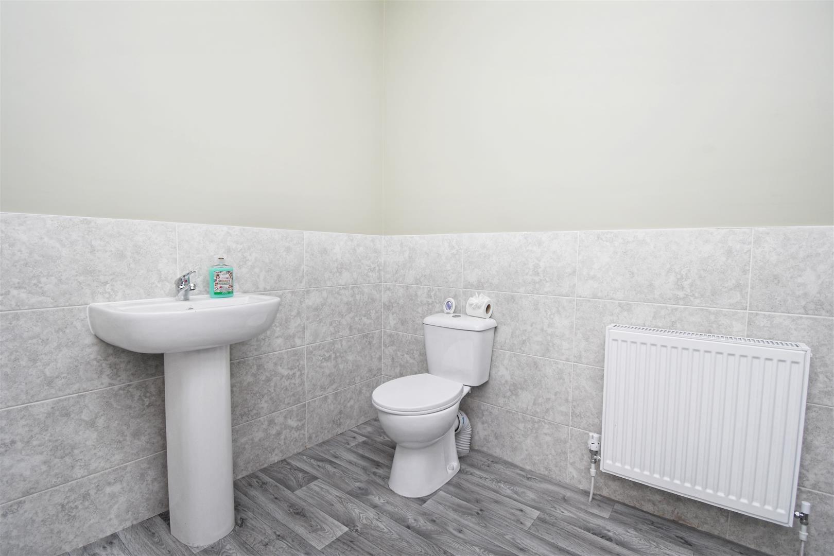 1 bed house share to rent in Renshaw Street, Burnley 10