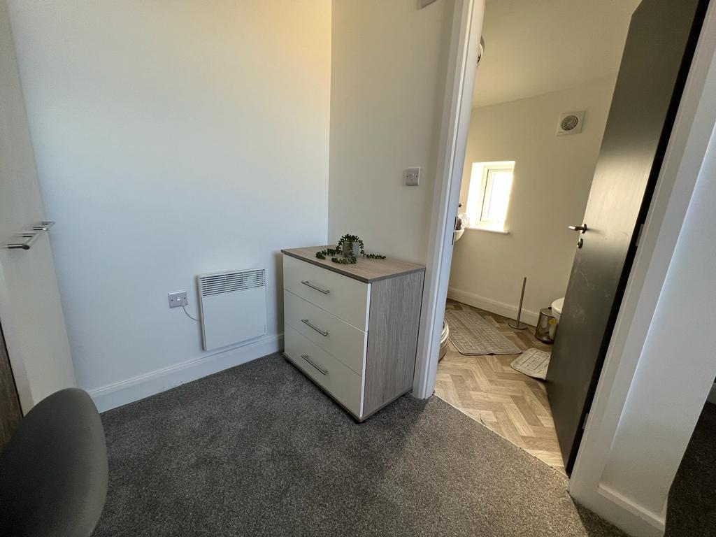 1 bed house share to rent in Church Street, Burnley 2