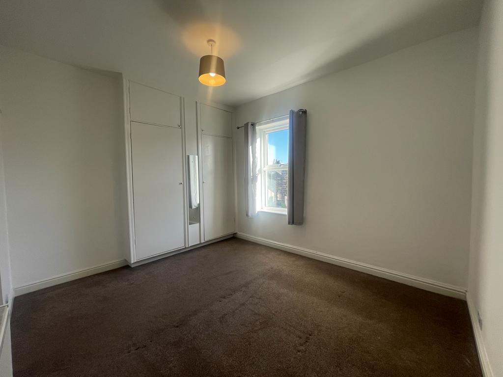 3 bed terraced house to rent in Burnley Road, Burnley 8