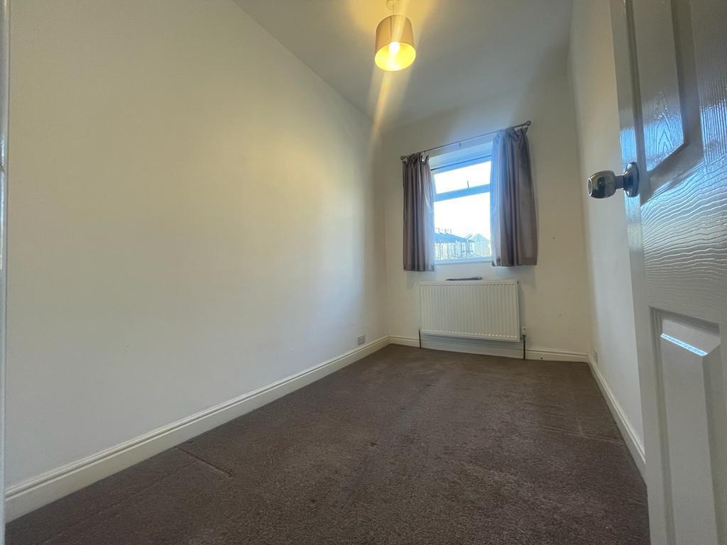 3 bed terraced house to rent in Burnley Road, Burnley 10