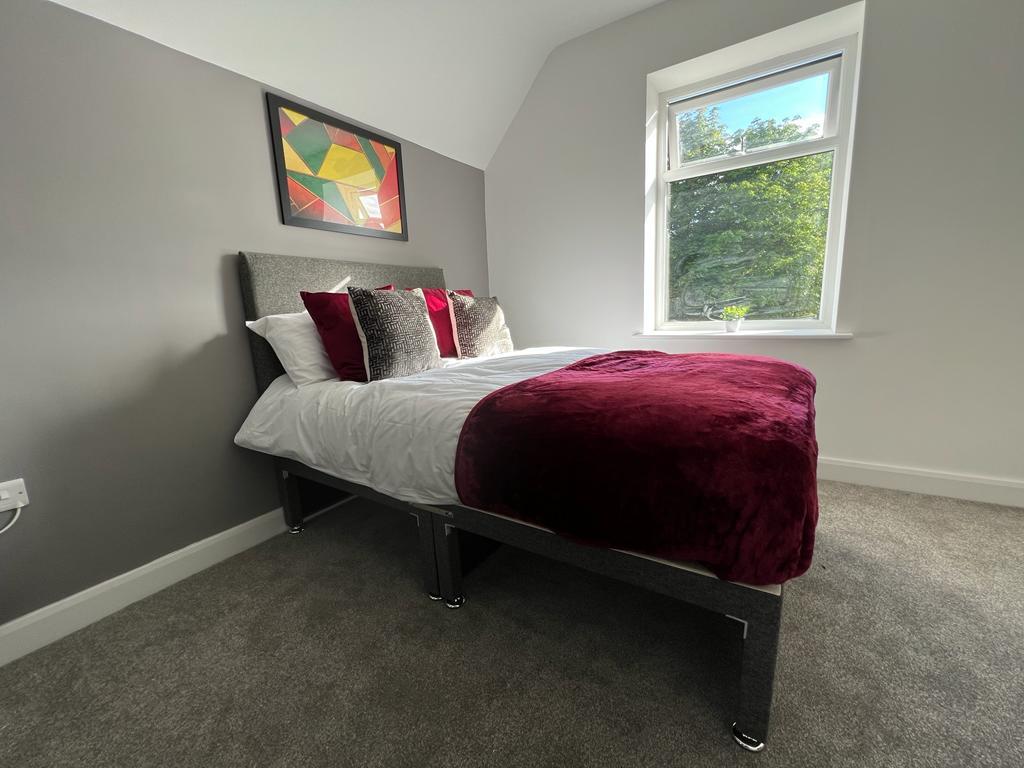 1 bed house share to rent in Church Street, Burnley, BB11