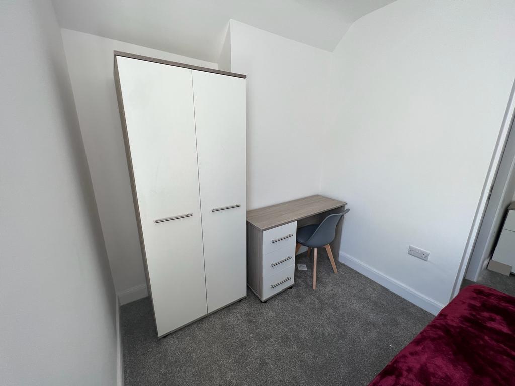 1 bed house share to rent in Church Street, Burnley 17