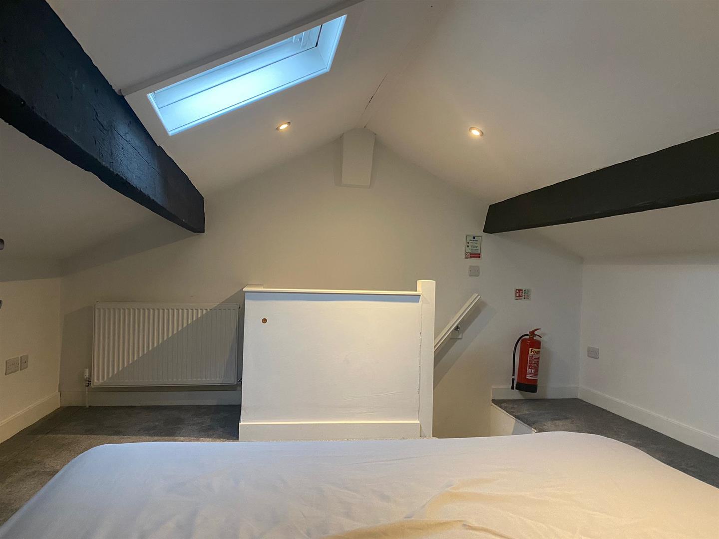 1 bed house share to rent in Manchester Road, Burnley 2