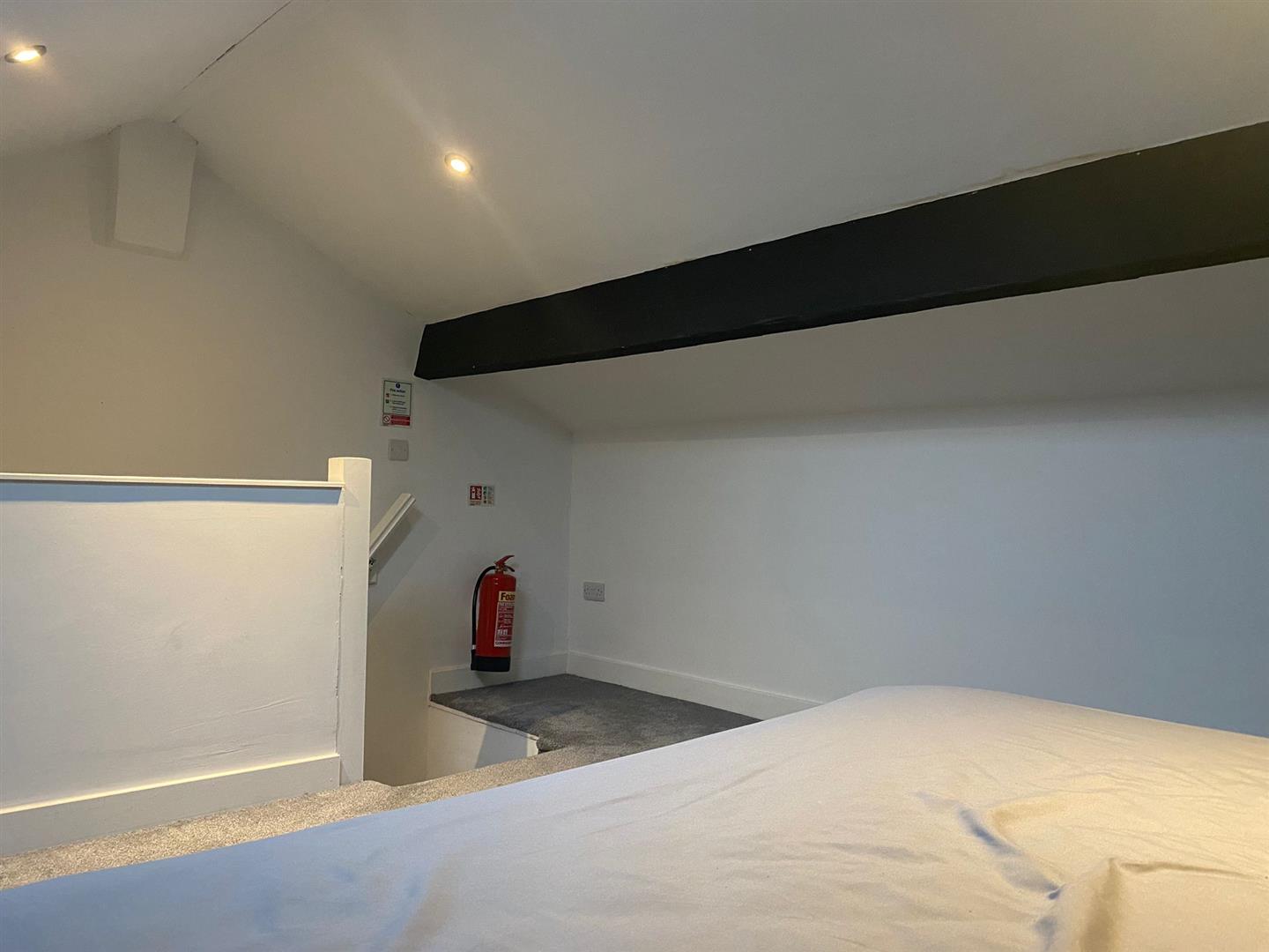 1 bed house share to rent in Manchester Road, Burnley 3