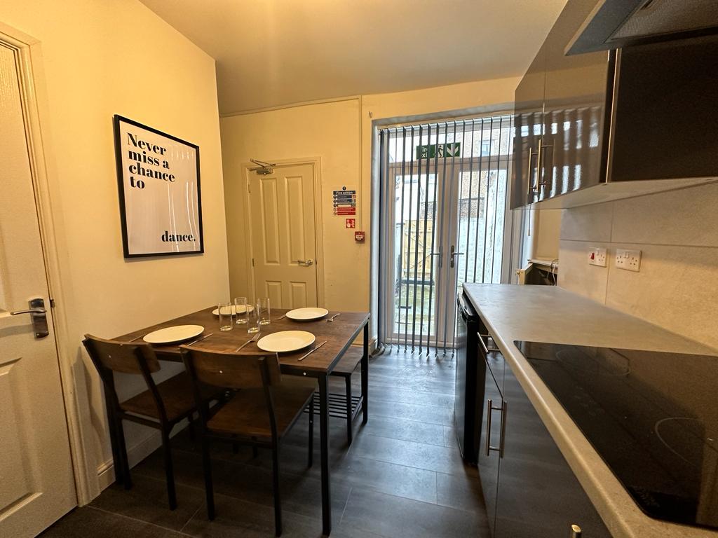 1 bed house share to rent in Collinge Street, Burnley 2