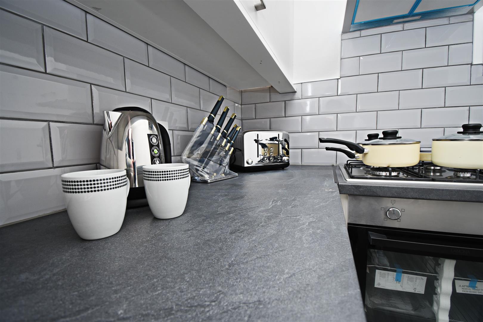 1 bed house share to rent in Queensberry Road, Burnley 2