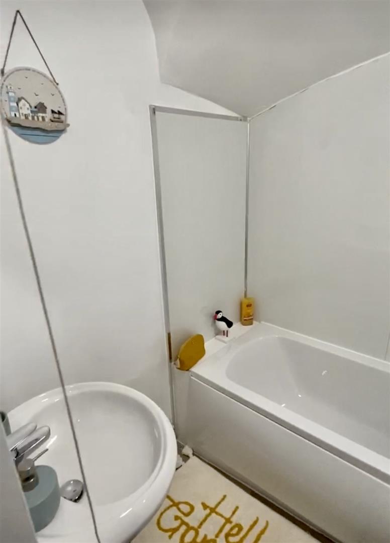 1 bed house share to rent in Ulster Street, Burnley  - Property Image 12