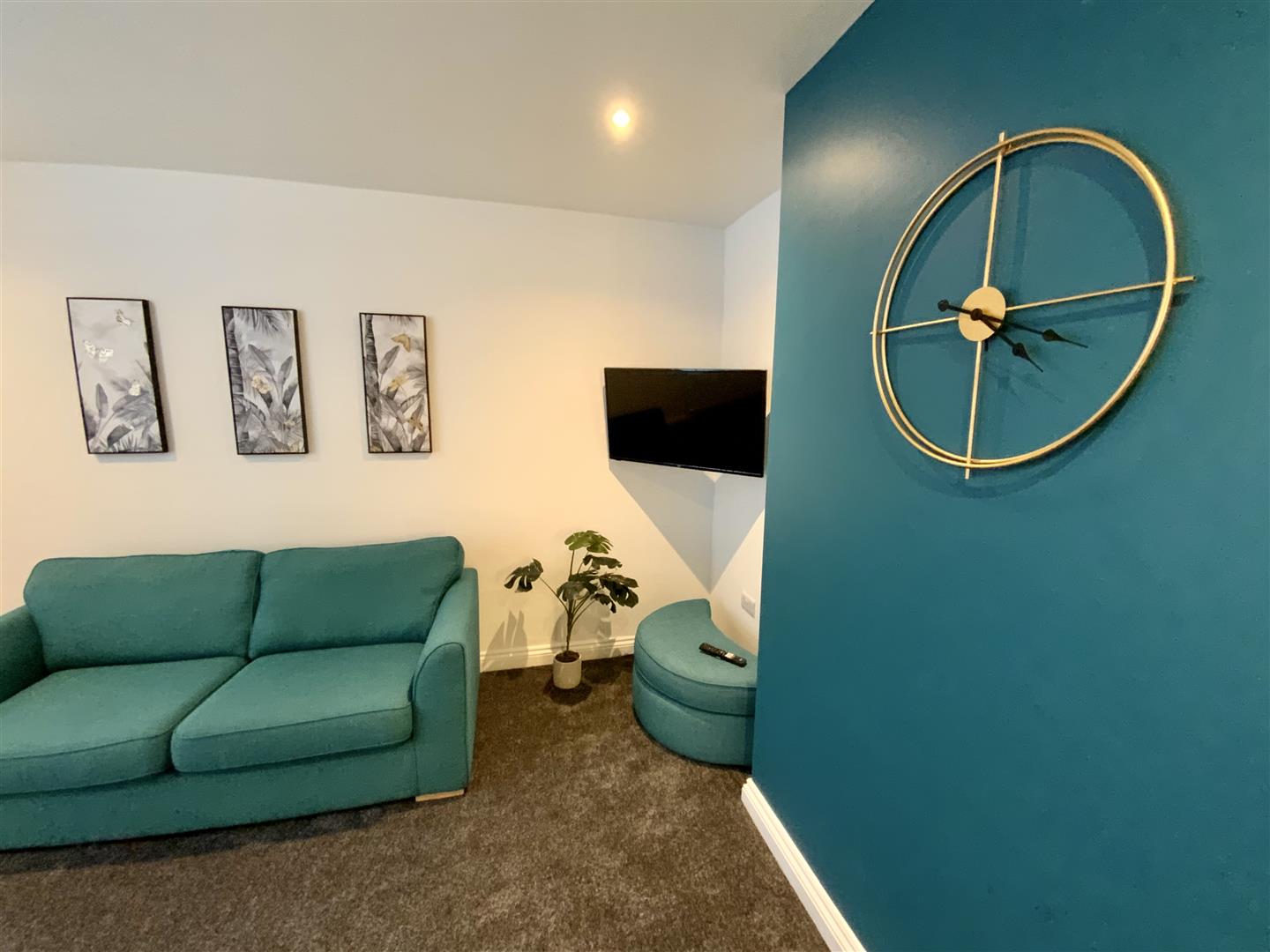 1 bed house share to rent in Briercliffe Road, Burnley 8
