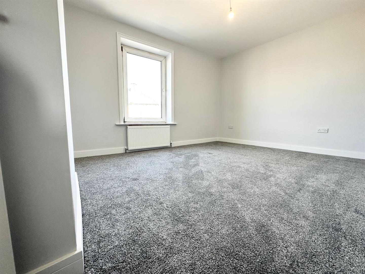 3 bed end of terrace house to rent in Coal Clough Lane, Burnley  - Property Image 6