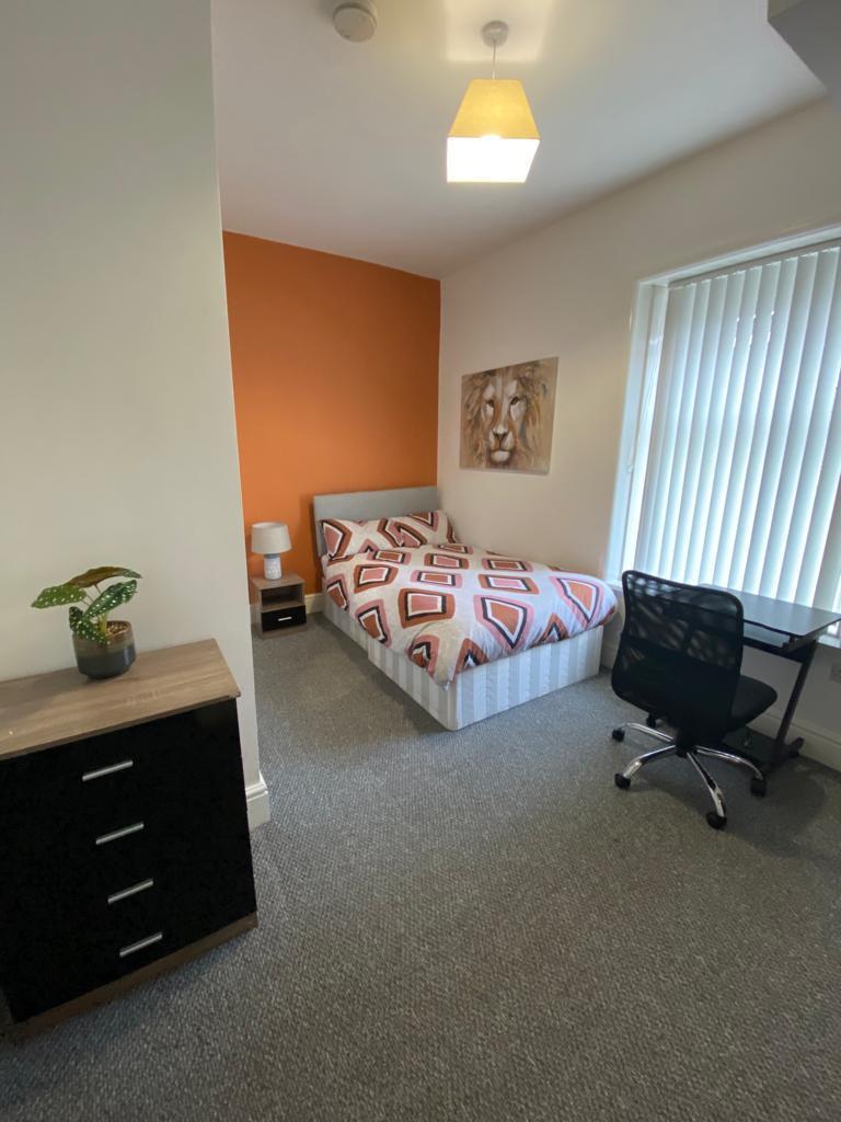 4 bed terraced house for sale in Albert Street, Burnley 7