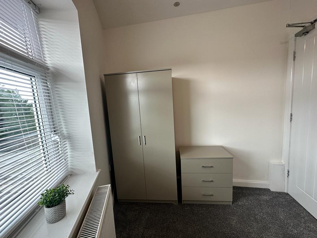 1 bed house share to rent in Brunshaw Road, Burnley 5