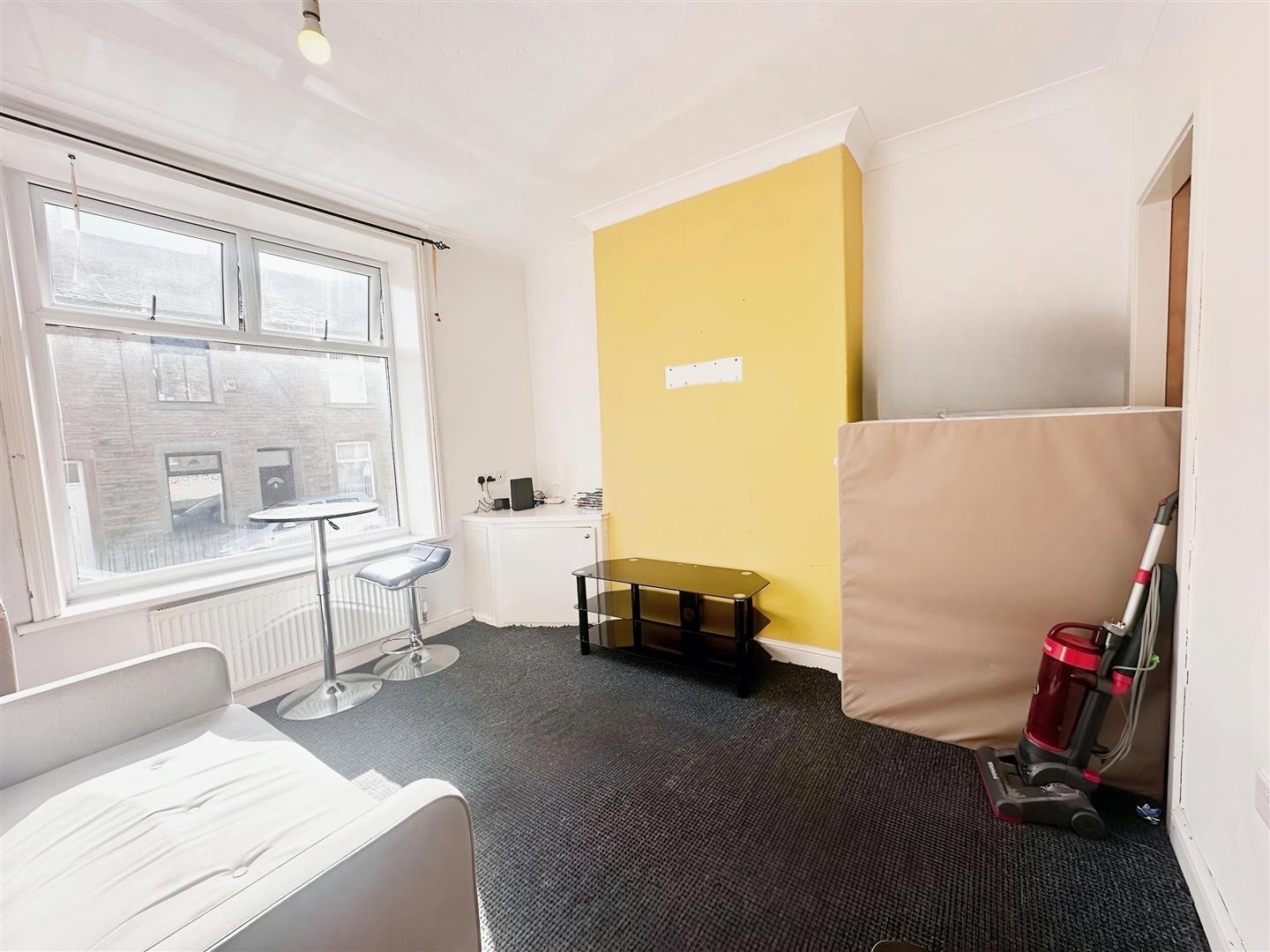 3 bed terraced house for sale in Wren Street, Burnley  - Property Image 2