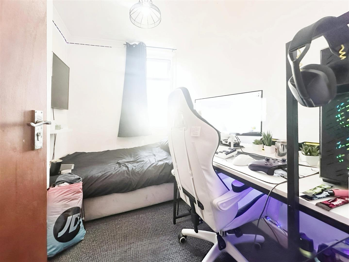 3 bed terraced house for sale in Wren Street, Burnley  - Property Image 6