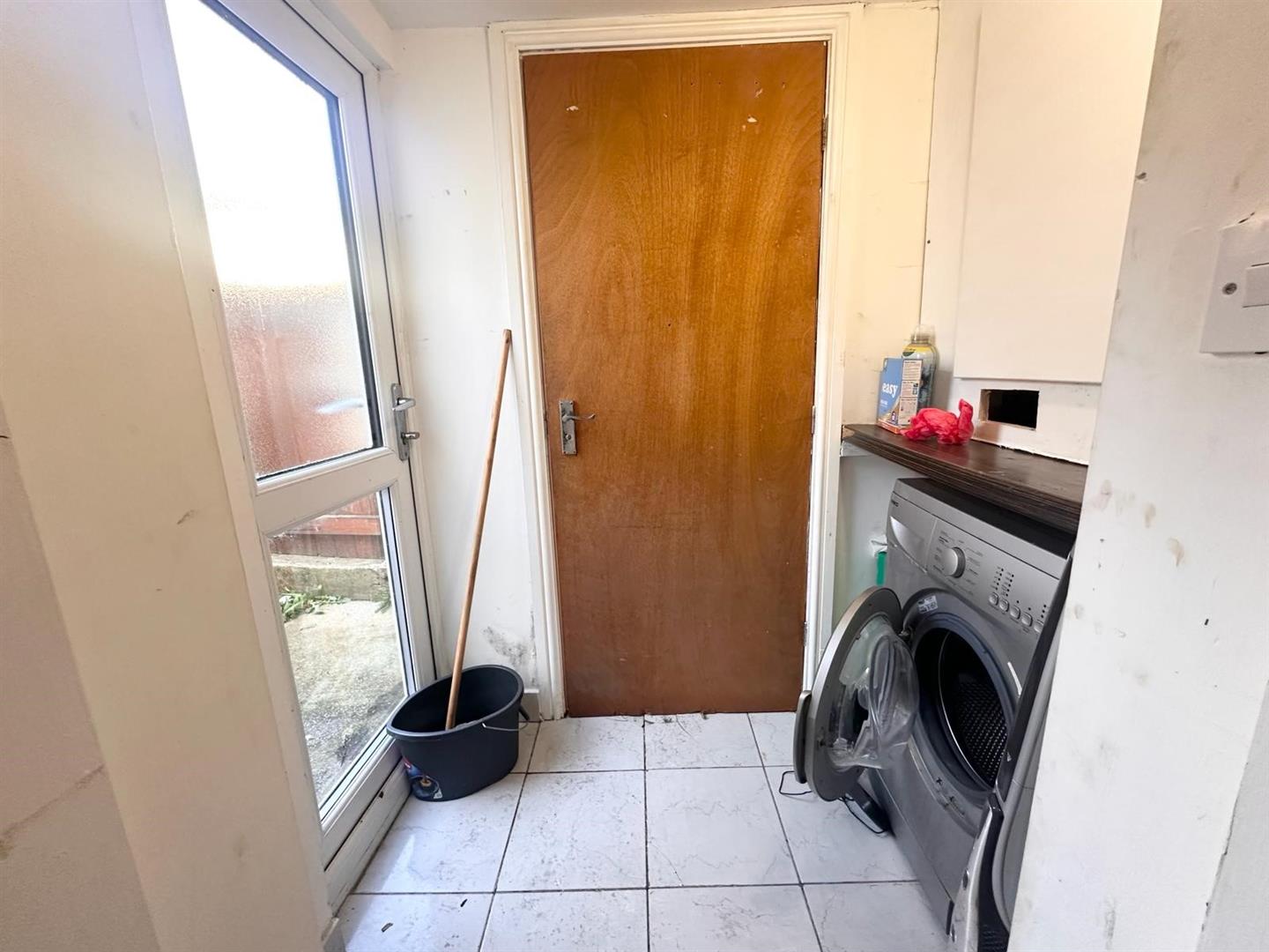 3 bed terraced house for sale in Wren Street, Burnley 8