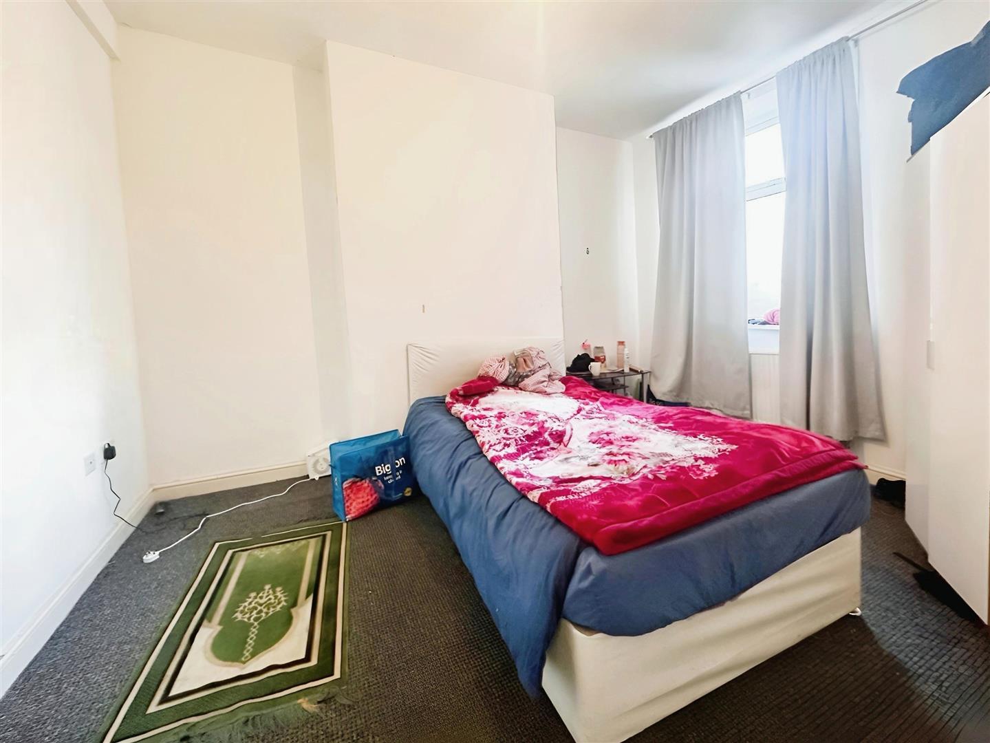 3 bed terraced house for sale in Wren Street, Burnley  - Property Image 7