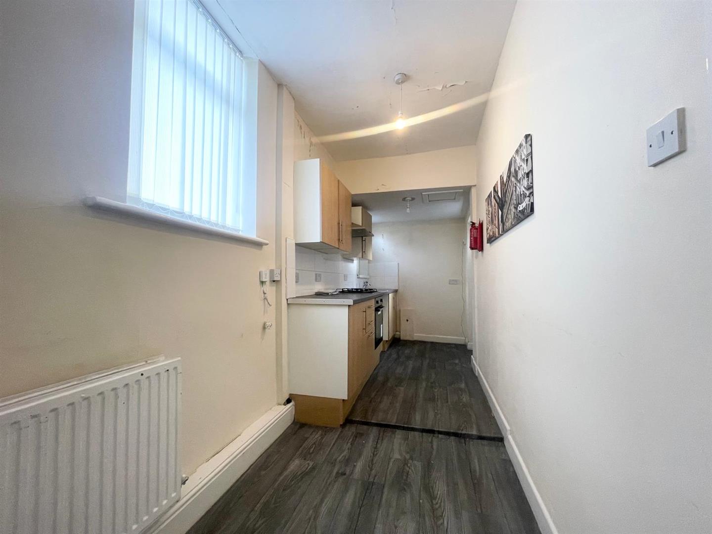 4 bed end of terrace house for sale in Cog Lane, Burnley 2