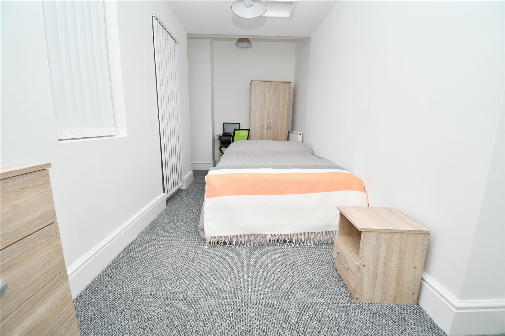 1 bed house share to rent in Netherby Street, Burnley 8