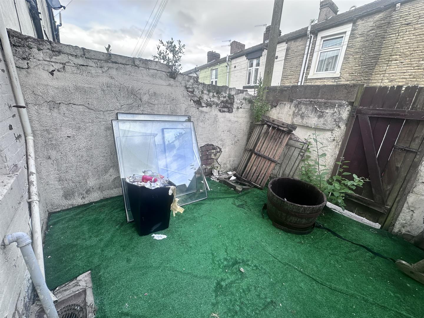 2 bed end of terrace house to rent in Laithe Street, Burnley  - Property Image 15