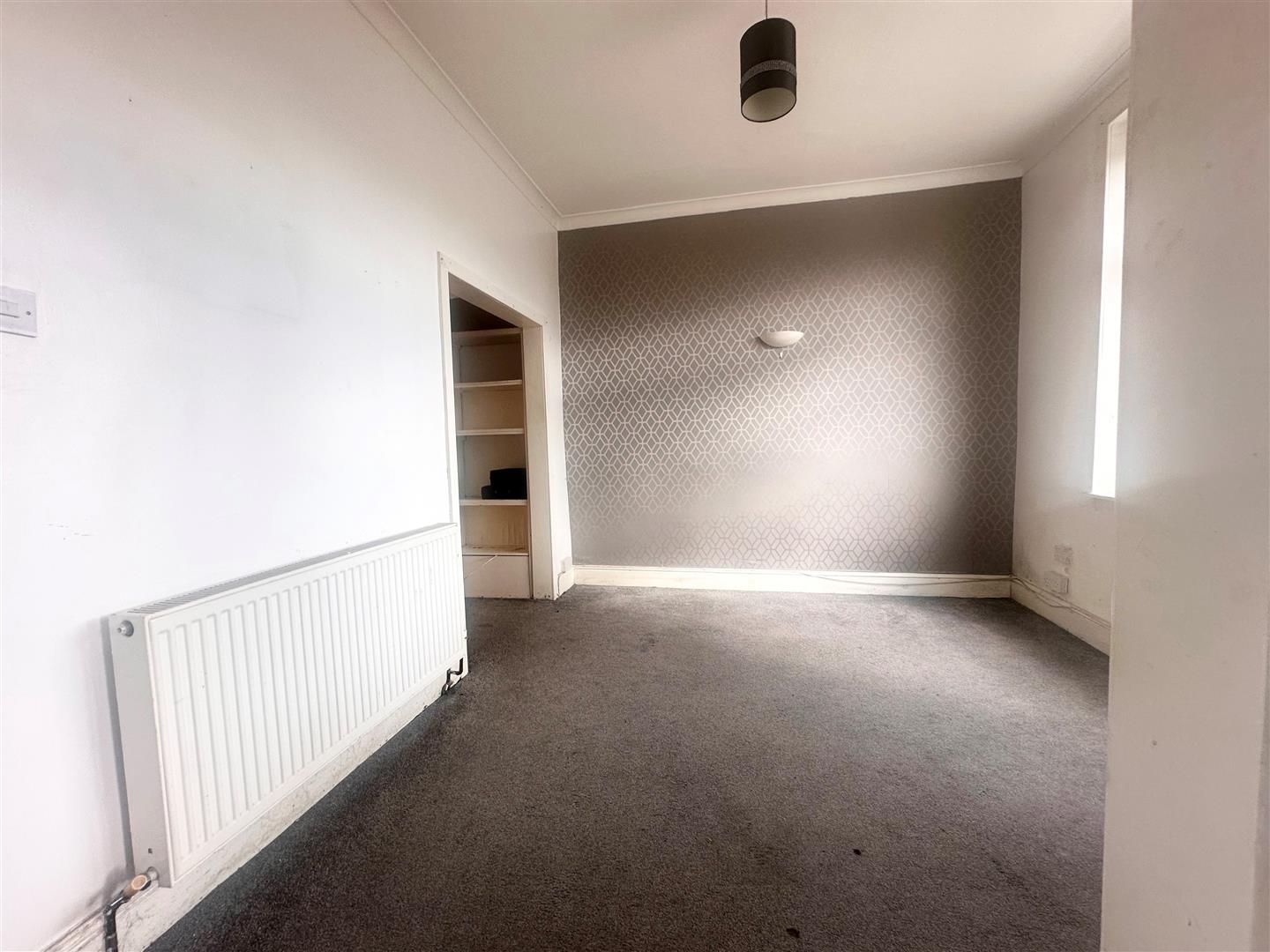 2 bed terraced house to rent in Peart Street, Burnley 3