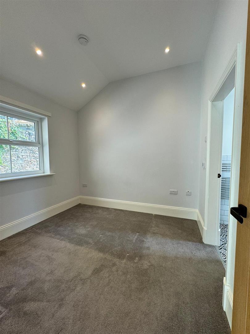 1 bed bungalow to rent in Ashworth Road, Rossendale  - Property Image 8