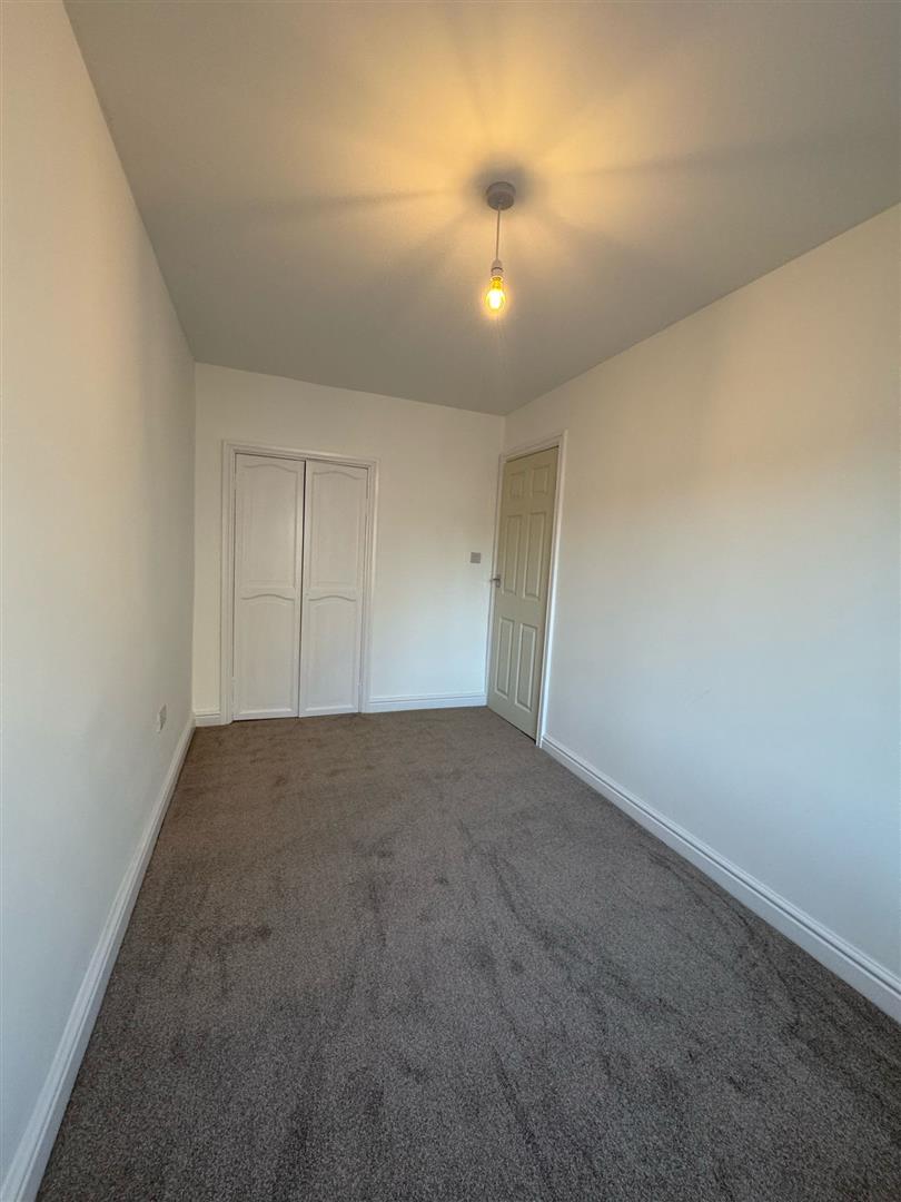 2 bed terraced house to rent in Cardwell Street, Padiham 7