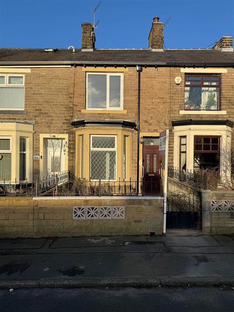 2 bed terraced house to rent in Cardwell Street, Padiham, BB12