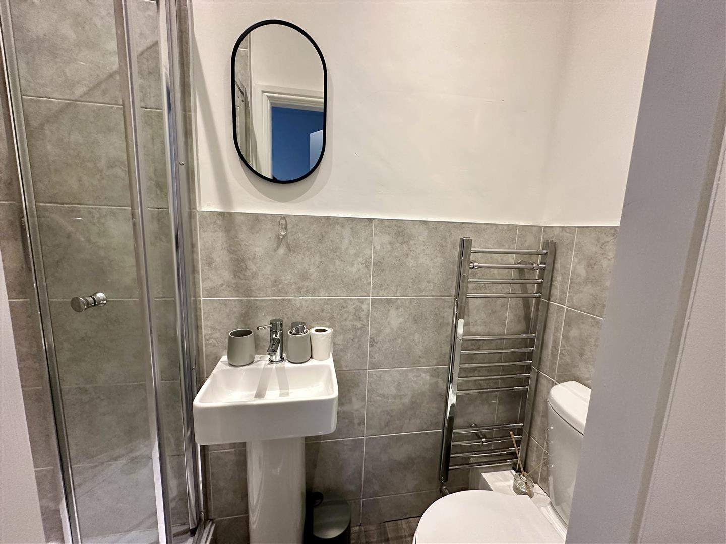 1 bed house share to rent in Berry Street, Burnley 2