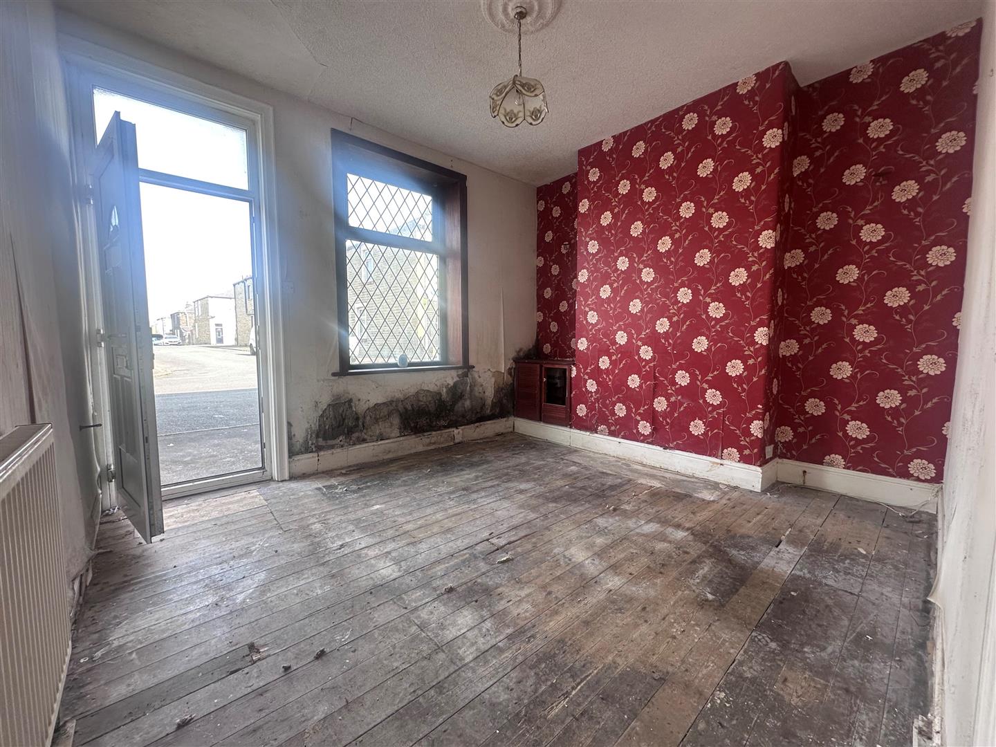 2 bed terraced house for sale in Prestwich Street, Burnley  - Property Image 4