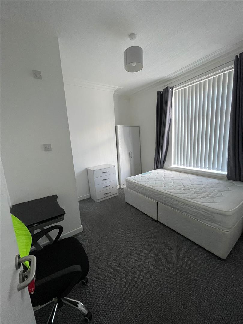 1 bed house share to rent in Colbran Street, Burnley 1