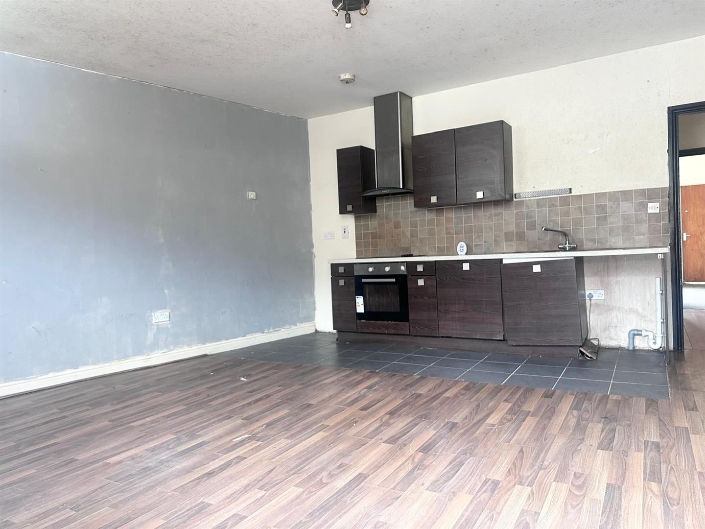 4 bed block of apartments for sale in Station Road, Padiham 3