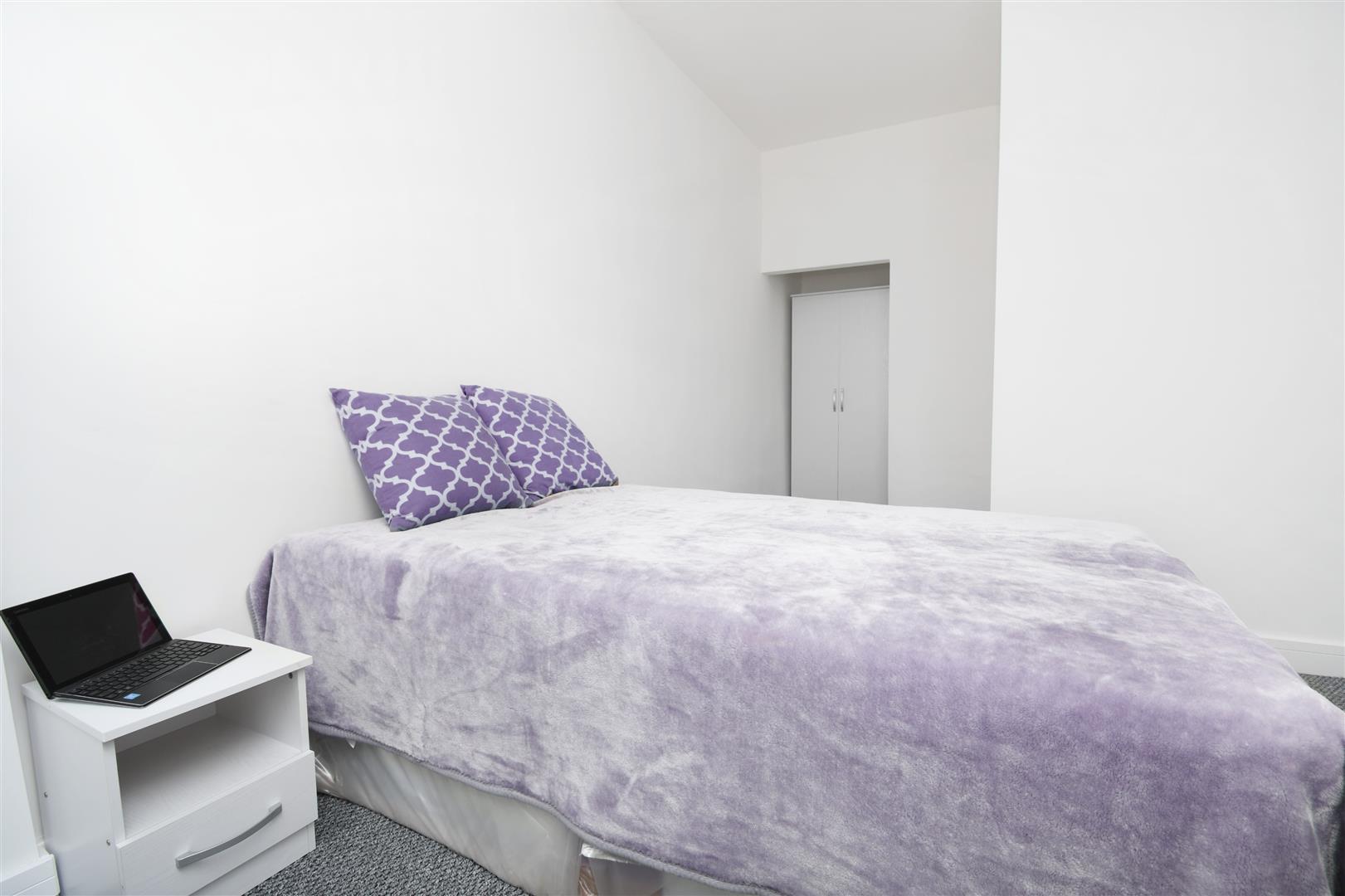 1 bed house share to rent in Berry Street, Burnley - Property Image 1