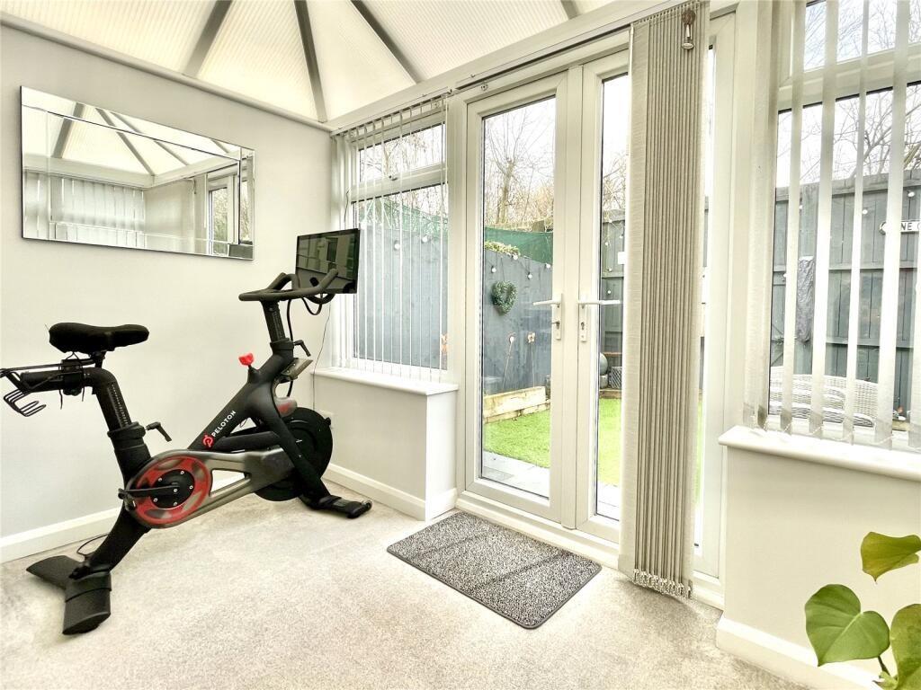 4 bed detached house for sale in Kingfisher Mews, Wombwell  - Property Image 6