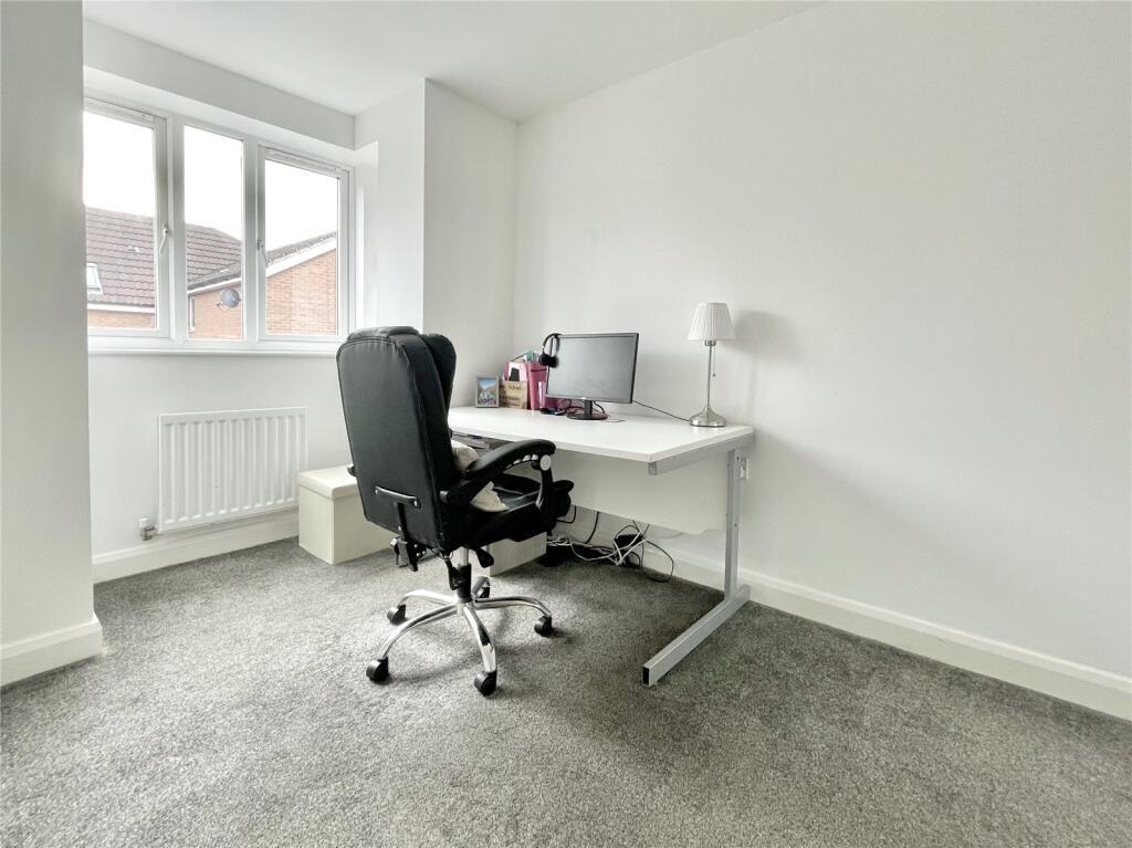 4 bed detached house for sale in Kingfisher Mews, Wombwell 10