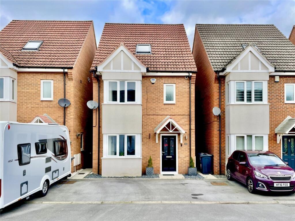 4 bed detached house for sale in Kingfisher Mews, Wombwell  - Property Image 1