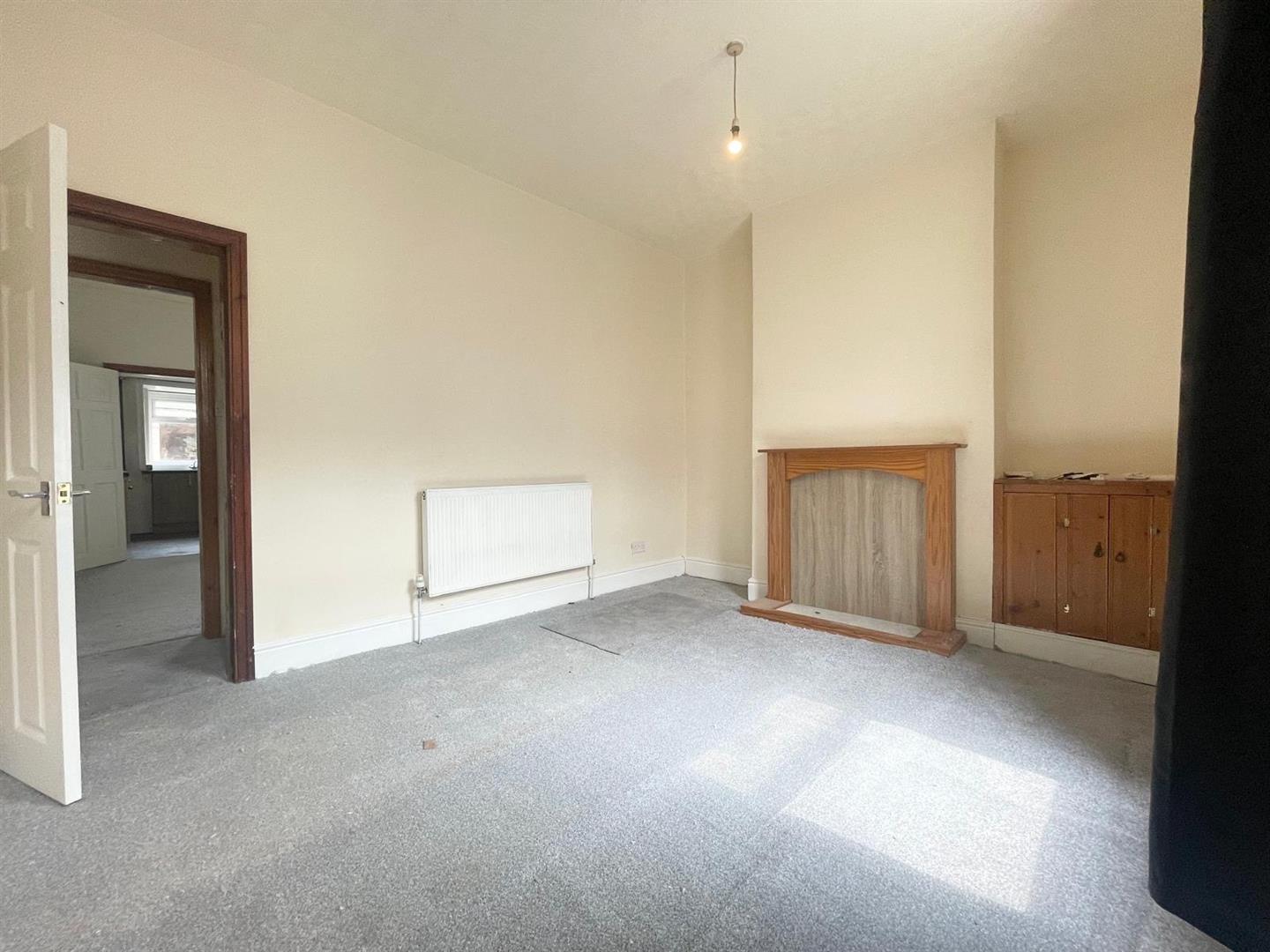 2 bed terraced house to rent in St. Cuthbert Street, Burnley 2