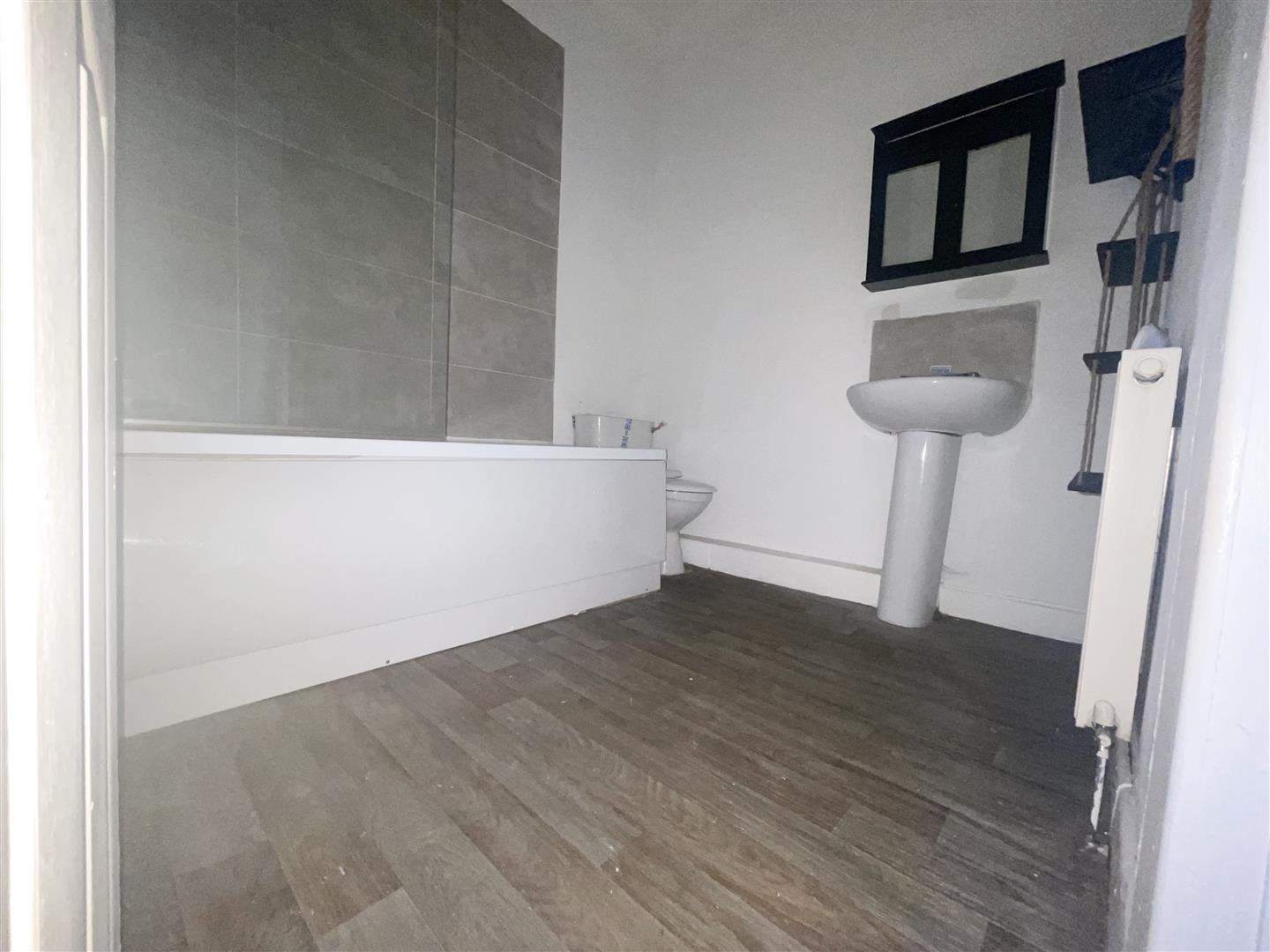 2 bed terraced house for sale in Leyland Road, Burnley 3