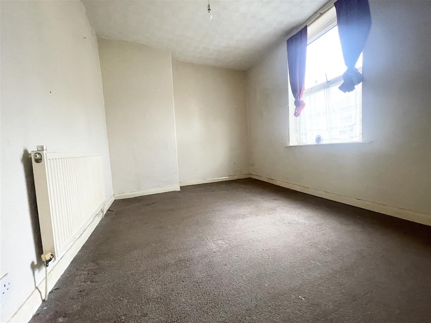 2 bed terraced house for sale in Pine Street, Burnley  - Property Image 4