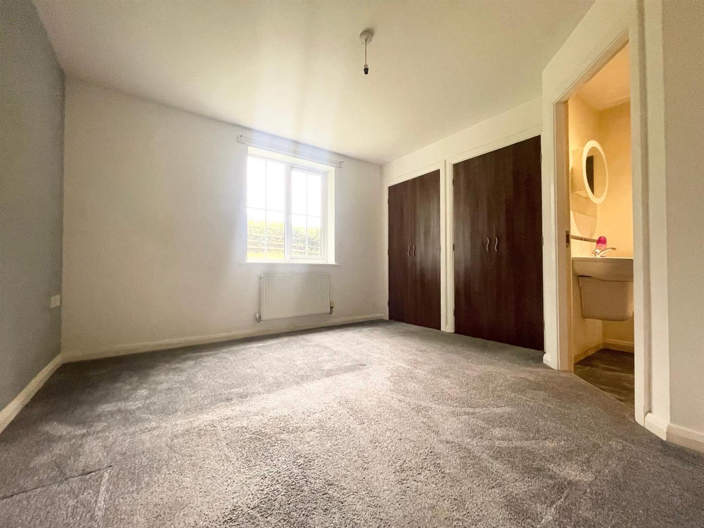 2 bed apartment for sale in Greenbrook Road, Burnley 4