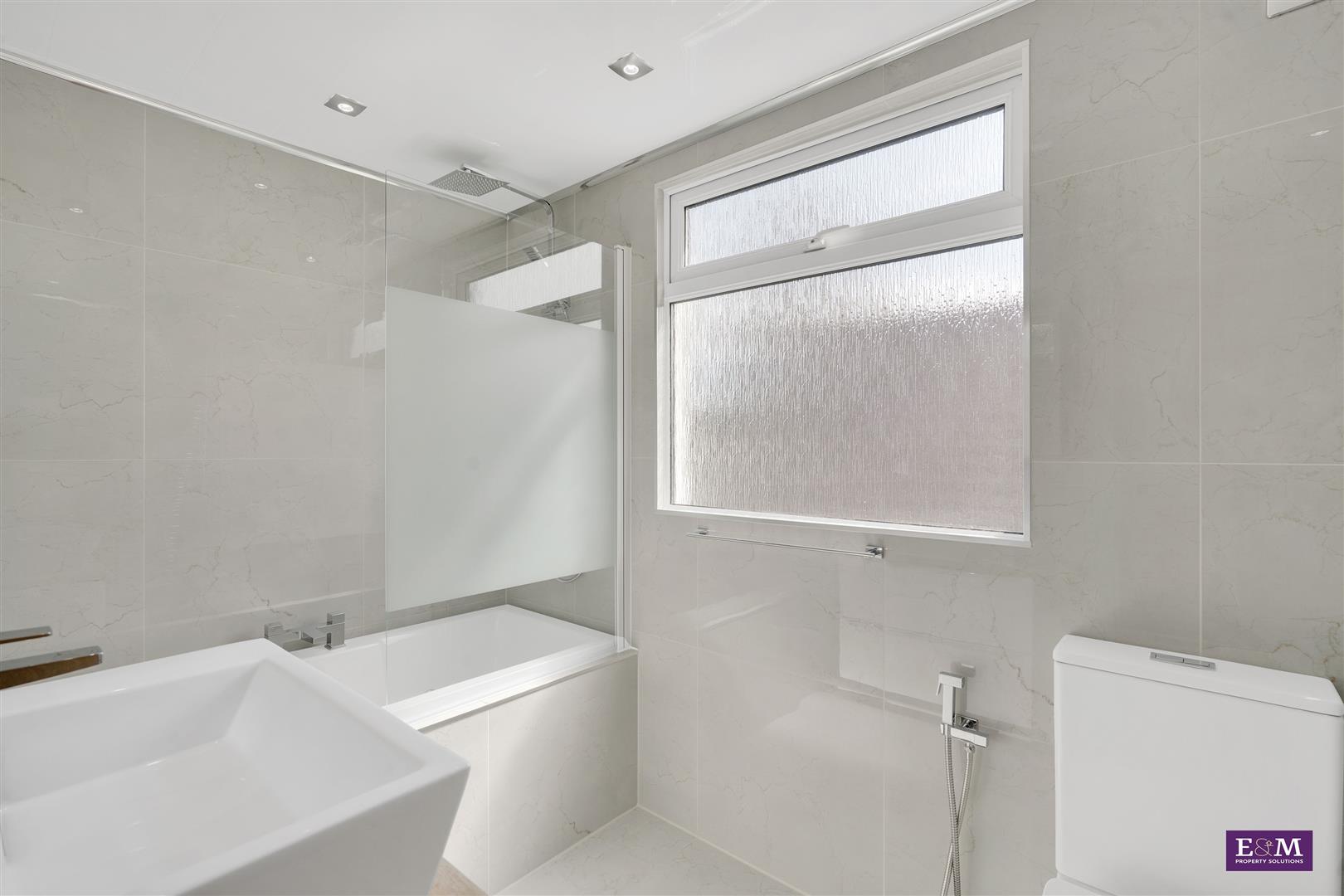 4 bed detached house for sale in Hallwood Close, Burnley 11