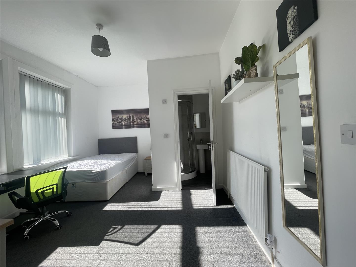 4 bed end of terrace house for sale in Grant Street, Burnley  - Property Image 4