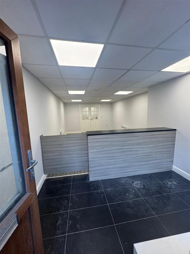 Commercial property to rent in Burnley Road East, Rossendale  - Property Image 3