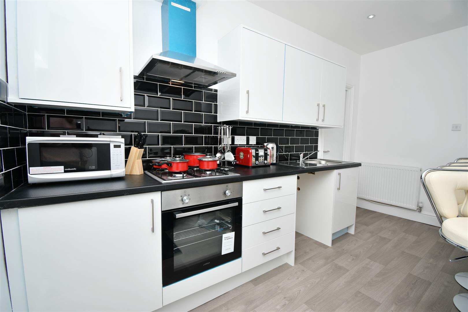 4 bed terraced house for sale in Scarlett Street, Burnley  - Property Image 3