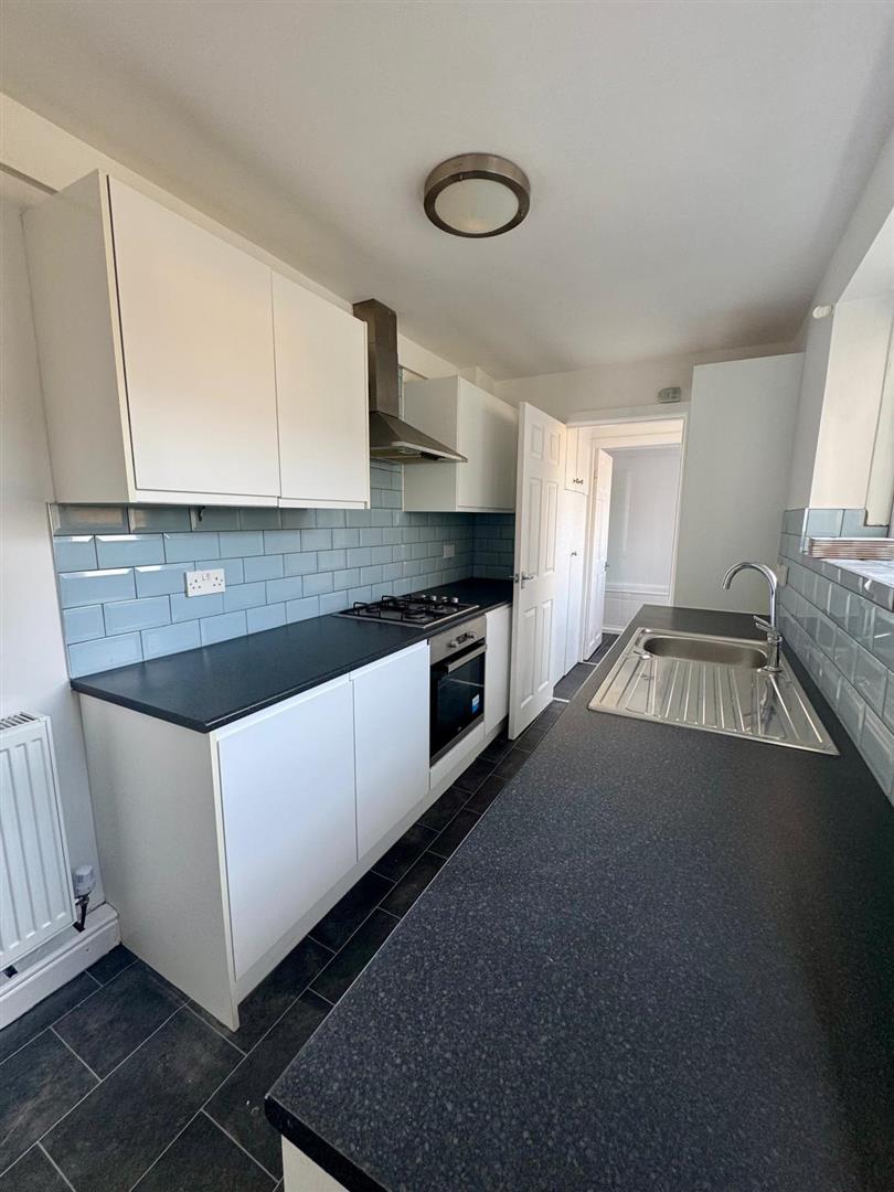 2 bed terraced house to rent in Hermitage Street, Blackburn  - Property Image 4