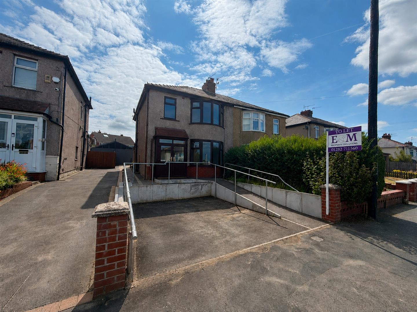 3 bed semi-detached house to rent in Rossendale Road, Burnley, BB11
